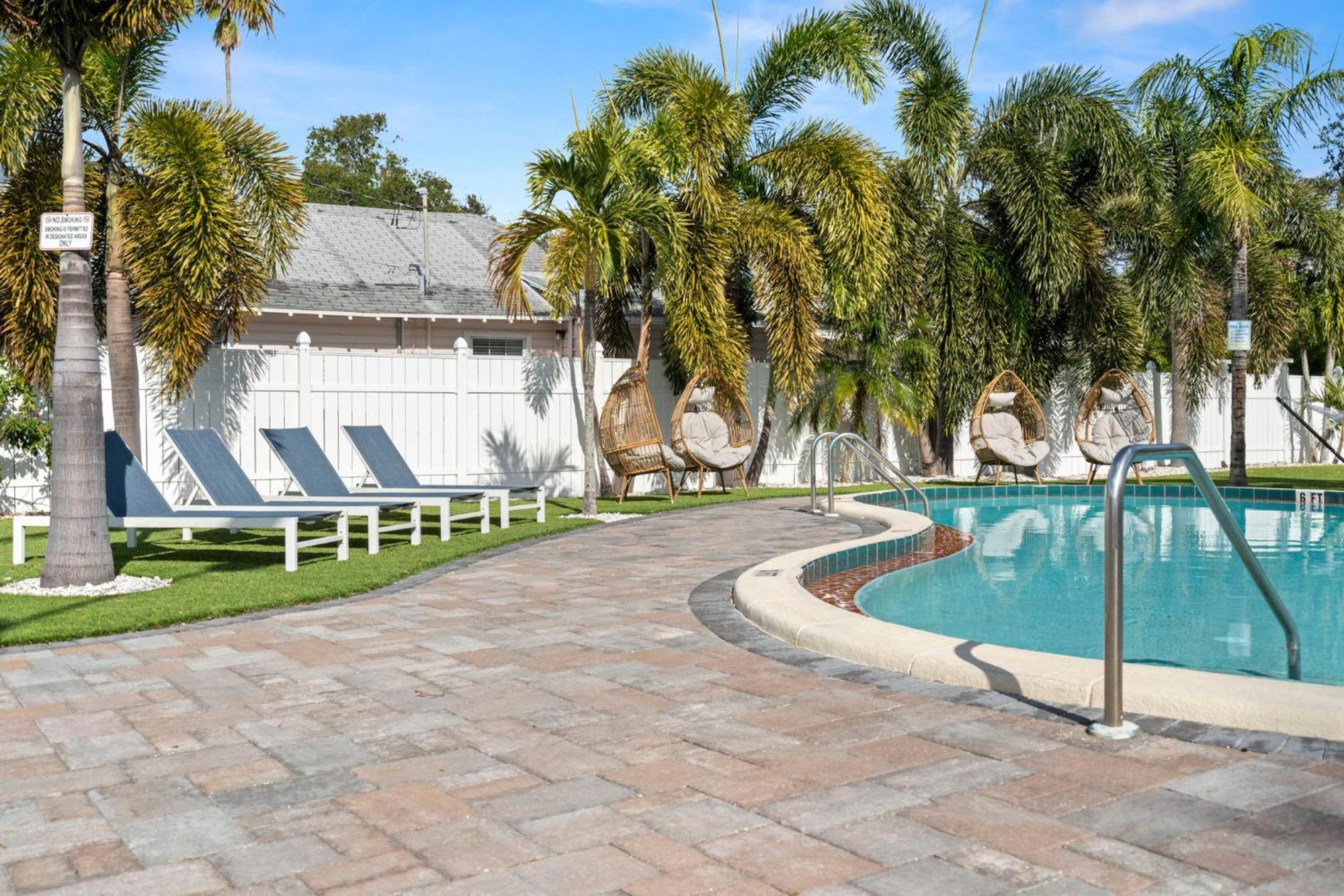 2B1B Stylish Little House W Shared Pool 511 Villa Clearwater Exteriör bild